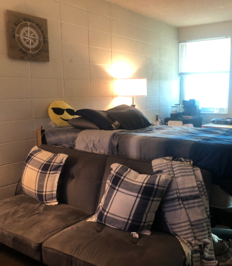 It Feels Like Home: 4 Tips on Making Your Dorm Room Feel Like Home